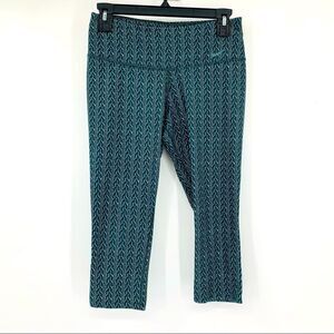 Nike Capri Length Leggings Size Small‎